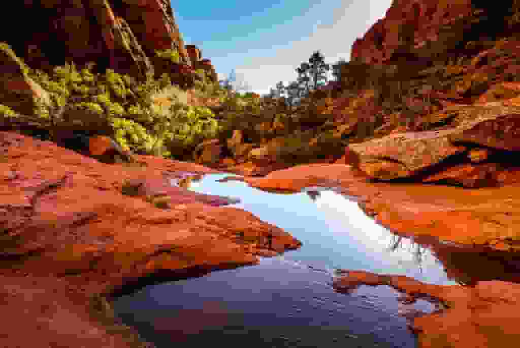 Wide view of body of water in the Hell Hole trail near st george