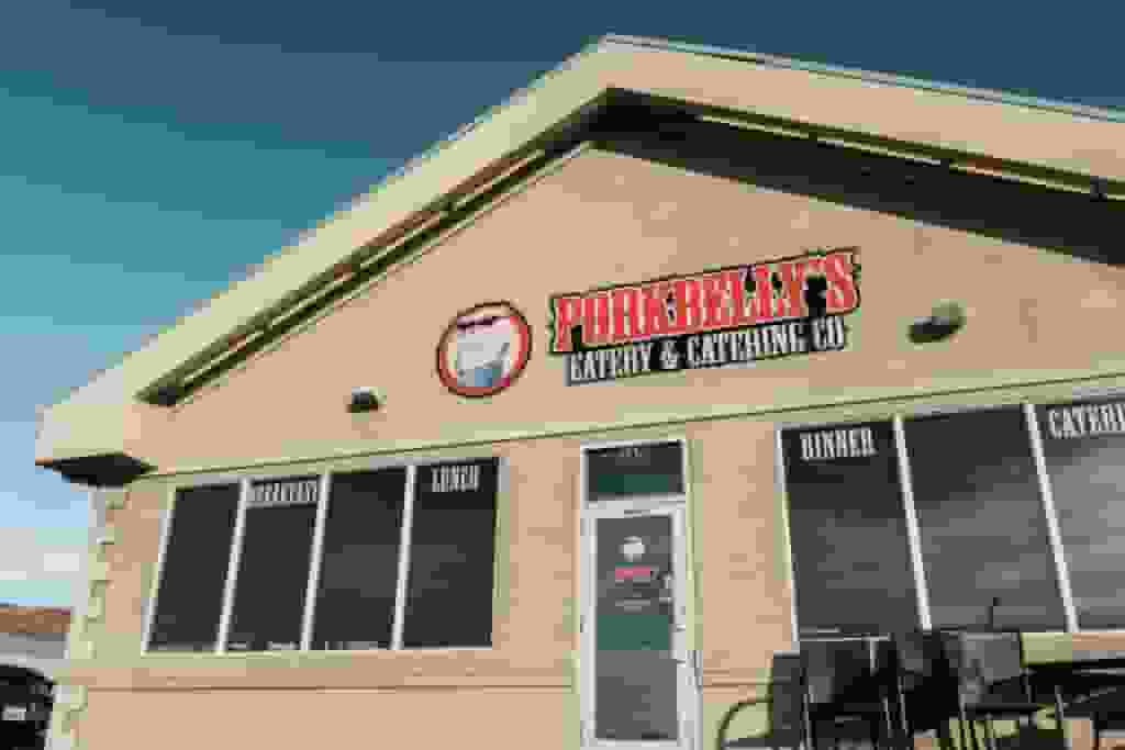 view of the front of Pork Bellys restaurant in St George Utah
