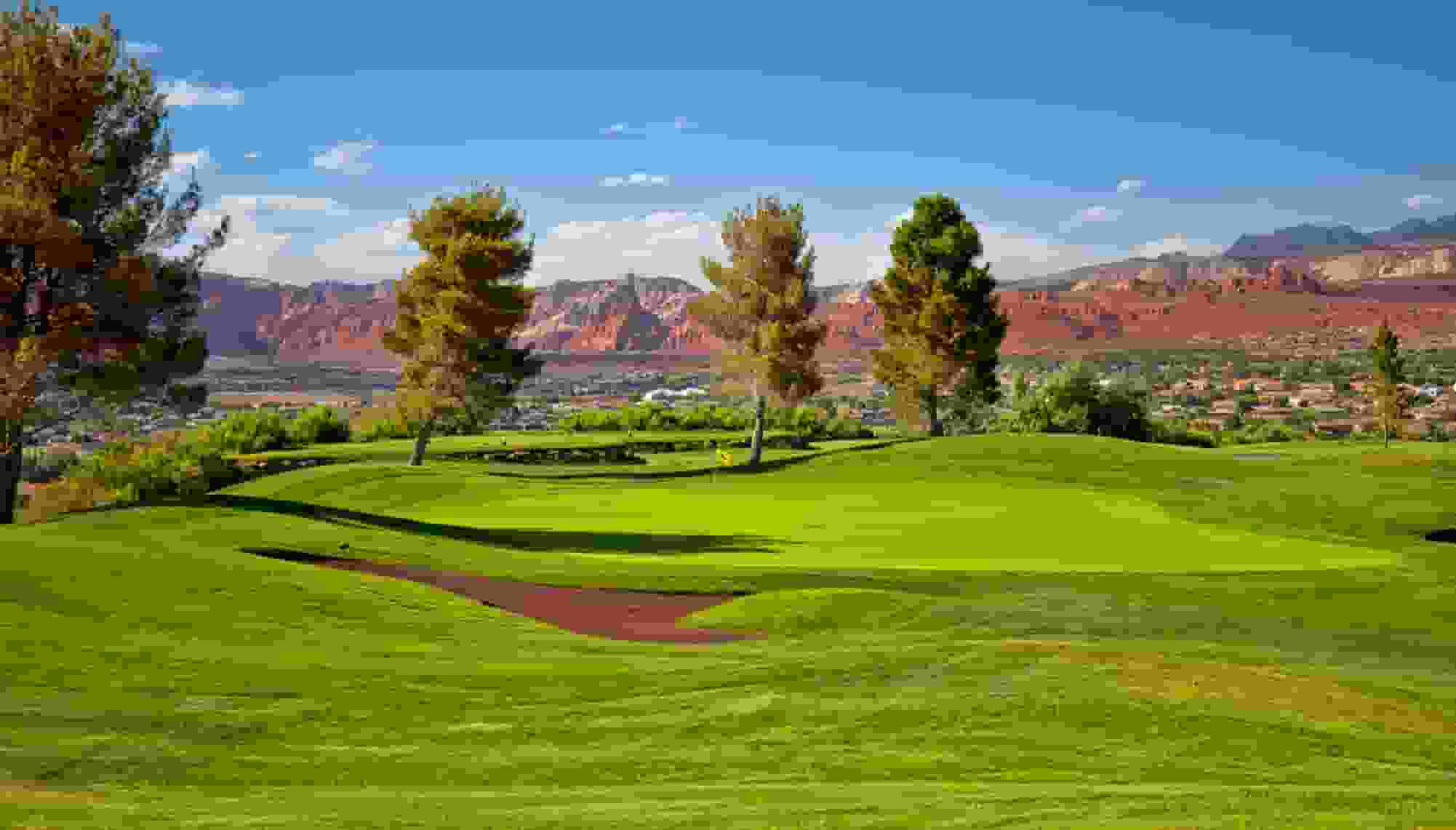 Wide view of the green on Sunbrook Golf Course in St George Utah