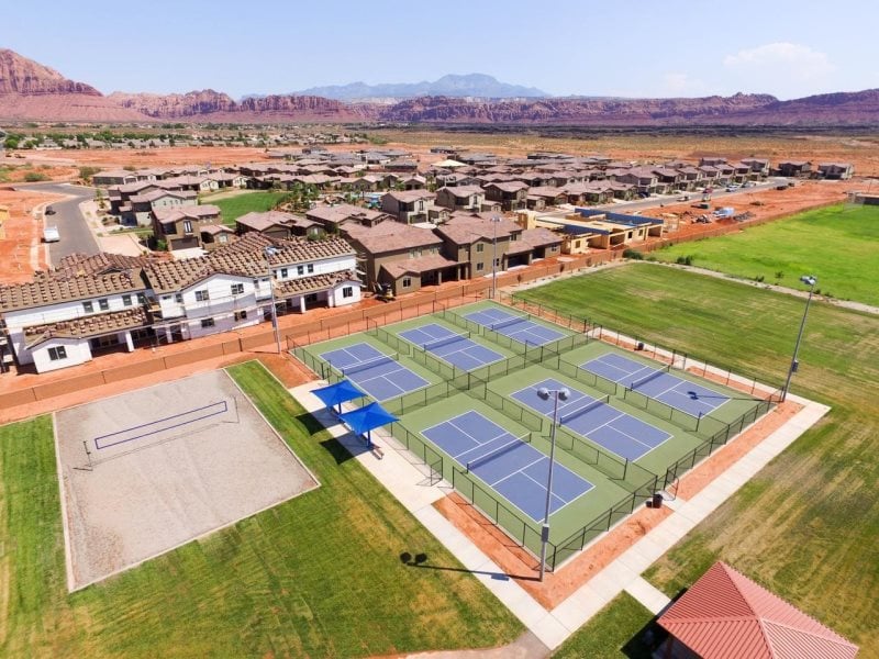 Paradise Village amenities