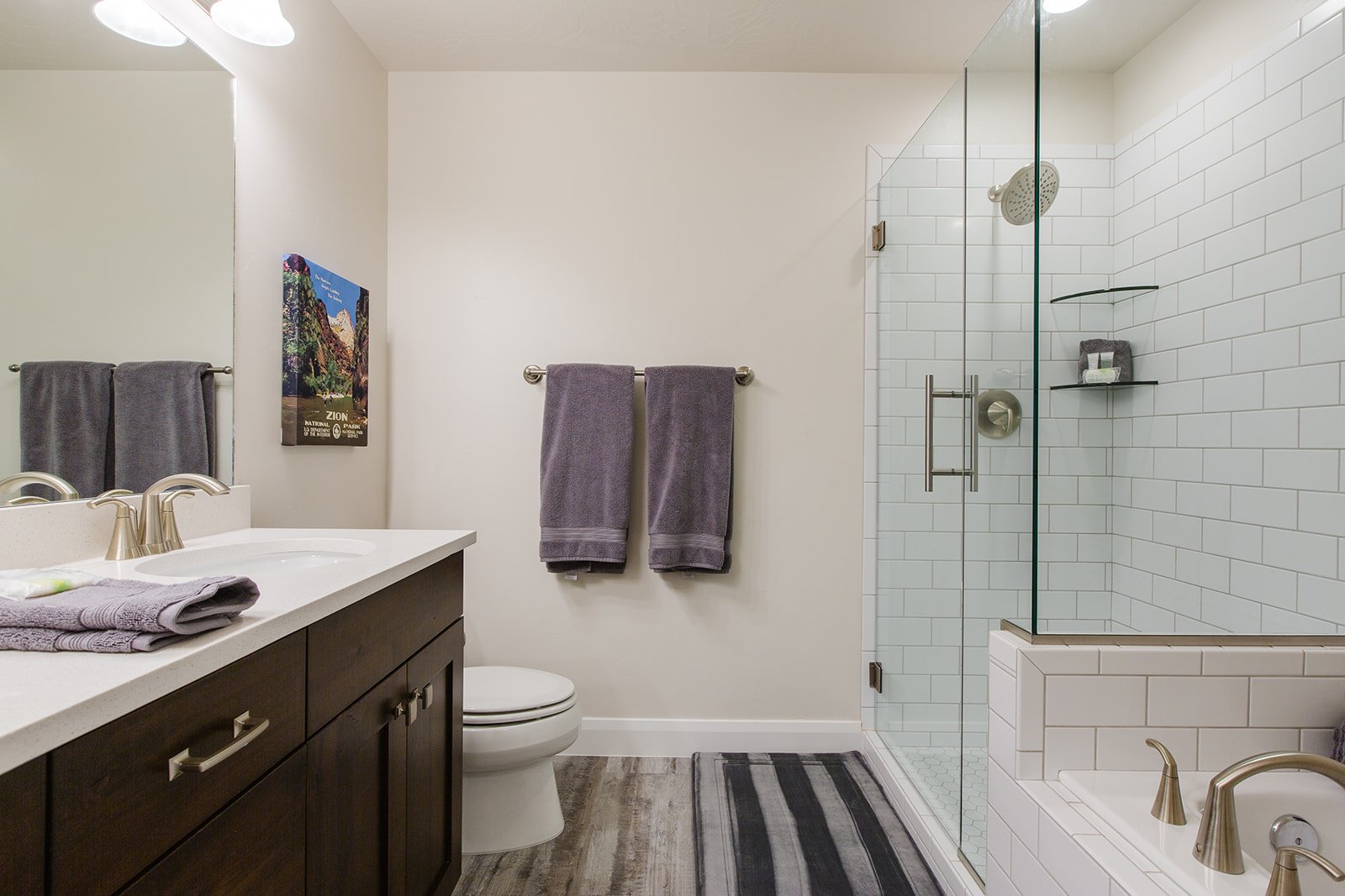 Escondido 1097 Southern Utah Vacation Rentals-Master bedroom bathroom