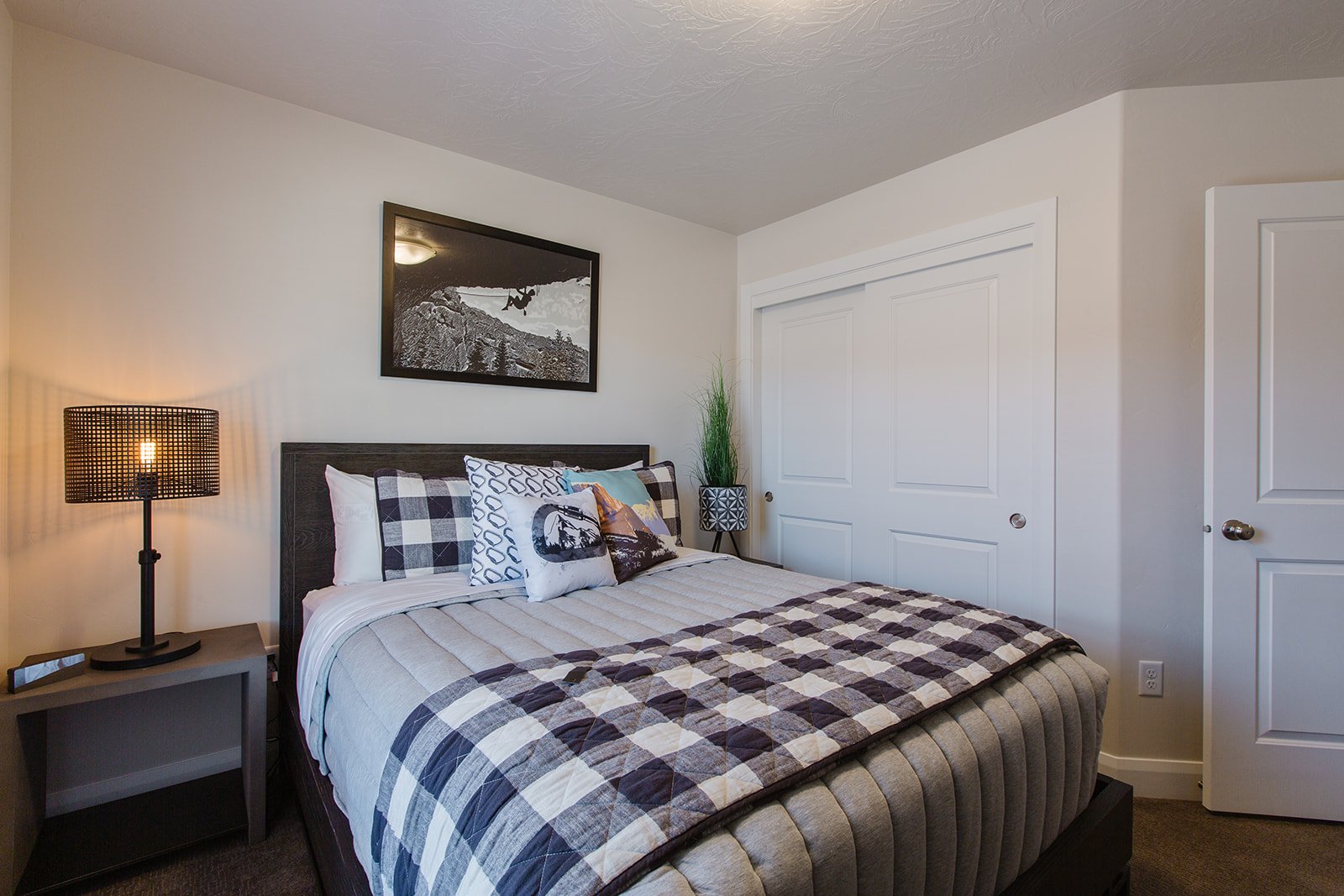 Escondido 1097 Southern Utah Vacation Rentals-3rd bedroom